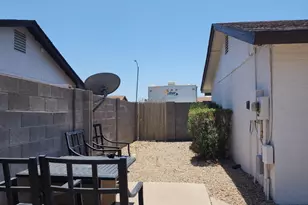 1536 W Sack Dr, Phoenix, AZ 85027 - Photo 13
