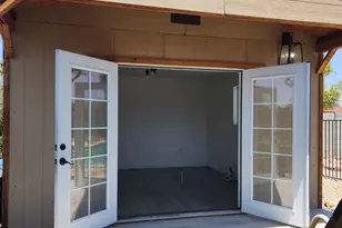 1536 W Sack Dr, Phoenix, AZ 85027 - Photo 9