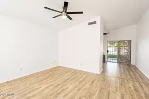 19202 N 115th Dr, Surprise, AZ 85378 - Photo 9