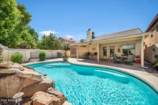 1916 E Fellars Dr, Phoenix, AZ 85022 - Photo 17