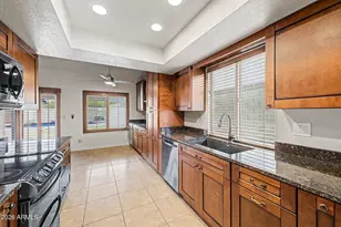 2208 E Hearn Rd, Phoenix, AZ 85022 - Photo 11