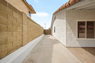 2208 E Hearn Rd, Phoenix, AZ 85022 - Photo 27