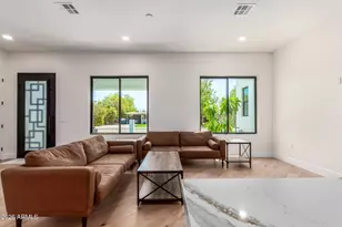 3014 E Avalon Dr, Phoenix, AZ 85016 - Photo 3