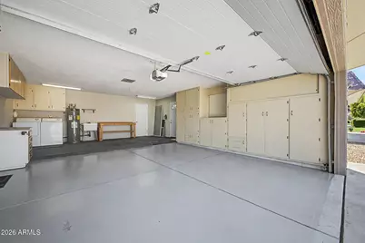 10433 W Hutton Drive, Sun City, AZ 85351 - Photo 33