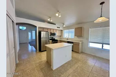 547 W Bluefield Avenue, Phoenix, AZ 85023 - Photo 3