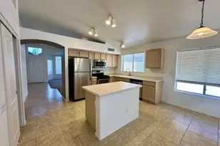 547 W Bluefield Ave, Phoenix, AZ 85023 - Photo 3