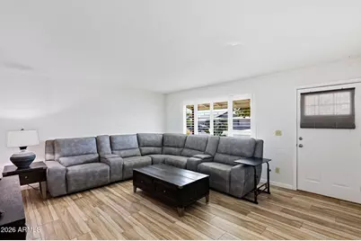 11042 W Canterbury Drive, Sun City, AZ 85351 - Photo 7