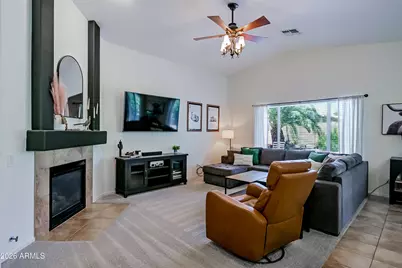 15276 W Laurel Lane, Surprise, AZ 85379 - Photo 11