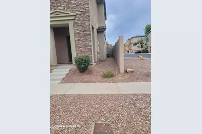 1943 N 77th Glen, Phoenix, AZ 85035 - Photo 15