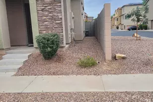 1943 N 77th Glen, Phoenix, AZ 85035 - Photo 15