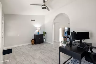 1301 W Kerry Lane, Phoenix, AZ 85027 - Photo 3