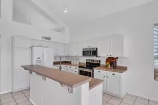 21921 N 68th Ave, Glendale, AZ 85310 - Photo 27