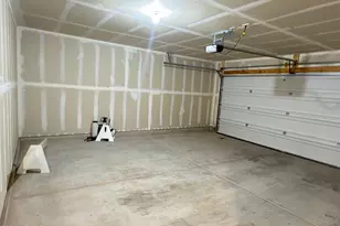 9896 W Heather Dr, Arizona City, AZ 85123 - Photo 13