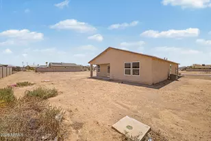 9896 W Heather Dr, Arizona City, AZ 85123 - Photo 27