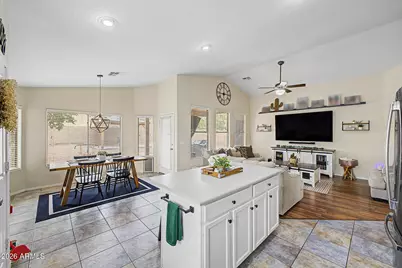 2237 S 85th Drive, Tolleson, AZ 85353 - Photo 9