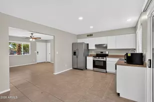 5709 S Roberts Rd, Tempe, AZ 85283 - Photo 33