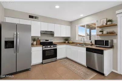 5709 S Roberts Road, Tempe, AZ 85283 - Photo 11