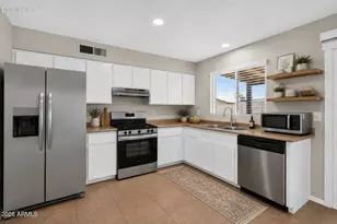 5709 S Roberts Rd, Tempe, AZ 85283 - Photo 11