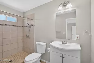 5709 S Roberts Rd, Tempe, AZ 85283 - Photo 15