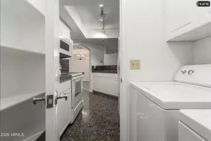 5104 N 32nd St, Phoenix, AZ 85018 - Photo 9