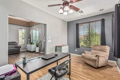 18152 W Paradise Lane, Surprise, AZ 85388 - Photo 5