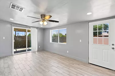2921 W Turney Avenue, Phoenix, AZ 85017 - Photo 13