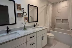 4201 W Waltann Ln, Phoenix, AZ 85053 - Photo 25