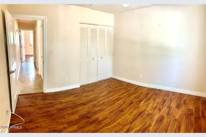 15611 N 57th Lane, Glendale, AZ 85306 - Photo 17
