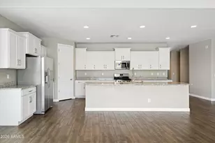 26009 N 137th Ln, Peoria, AZ 85383 - Photo 11