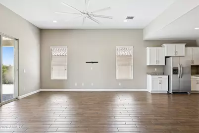 26009 N 137th Lane, Peoria, AZ 85383 - Photo 7