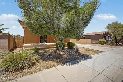 16066 W Anasazi Street, Goodyear, AZ 85338 - Photo 3