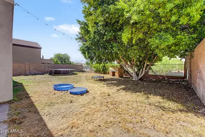 11426 W Madisen Ellise Drive, Surprise, AZ 85378 - Photo 31