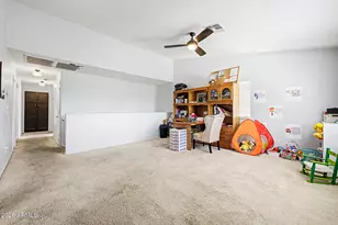 11426 W Madisen Ellise Dr, Surprise, AZ 85378 - Photo 15