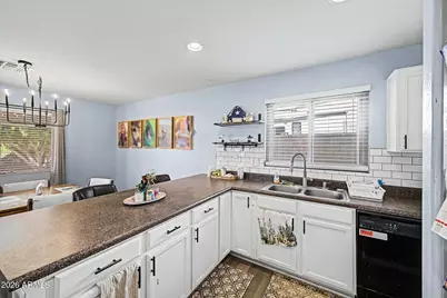 11426 W Madisen Ellise Drive, Surprise, AZ 85378 - Photo 11