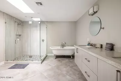 3037 E Clarendon Avenue, Phoenix, AZ 85016 - Photo 11