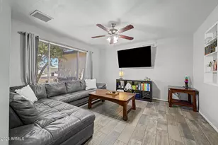 2233 W Sequoia Dr, Phoenix, AZ 85027 - Photo 9