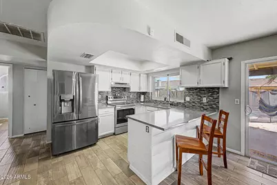 2233 W Sequoia Drive, Phoenix, AZ 85027 - Photo 3