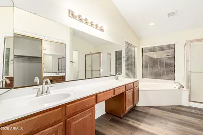 1517 W Islandia Drive, Gilbert, AZ 85233 - Photo 21