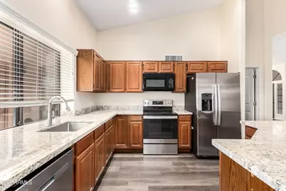 1517 W Islandia Drive, Gilbert, AZ 85233 - Photo 15