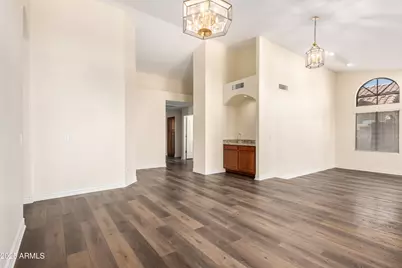 1517 W Islandia Drive, Gilbert, AZ 85233 - Photo 7
