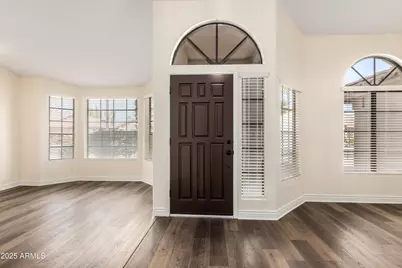 1517 W Islandia Drive, Gilbert, AZ 85233 - Photo 3