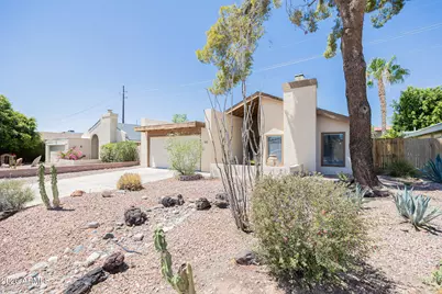 5502 E Roanoke Avenue, Phoenix, AZ 85008 - Photo 1