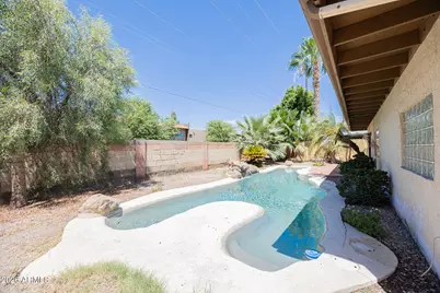 5502 E Roanoke Avenue, Phoenix, AZ 85008 - Photo 23