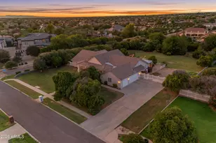 18110 E Sunnybrook Ln, Gilbert, AZ 85298 - Photo 65