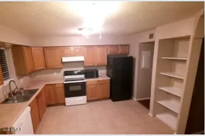 1138 E 2nd Street #C, Mesa, AZ 85203 - Photo 5