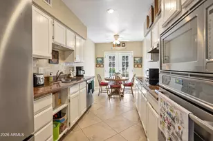 110 W Tam Oshanter Dr, Phoenix, AZ 85023 - Photo 5