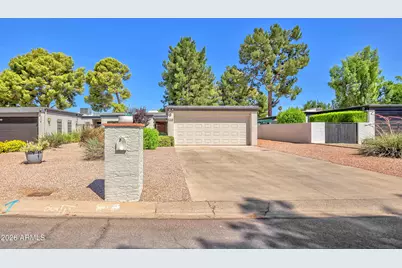 110 W Tam Oshanter Drive, Phoenix, AZ 85023 - Photo 1