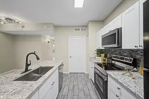 18416 N Cave Creek Rd, Phoenix, AZ 85032 - Photo 9