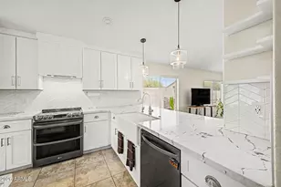 18849 N 25th St, Phoenix, AZ 85050 - Photo 1