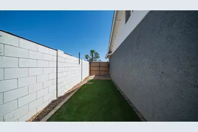 4819 E Western Star Boulevard, Phoenix, AZ 85044 - Photo 27